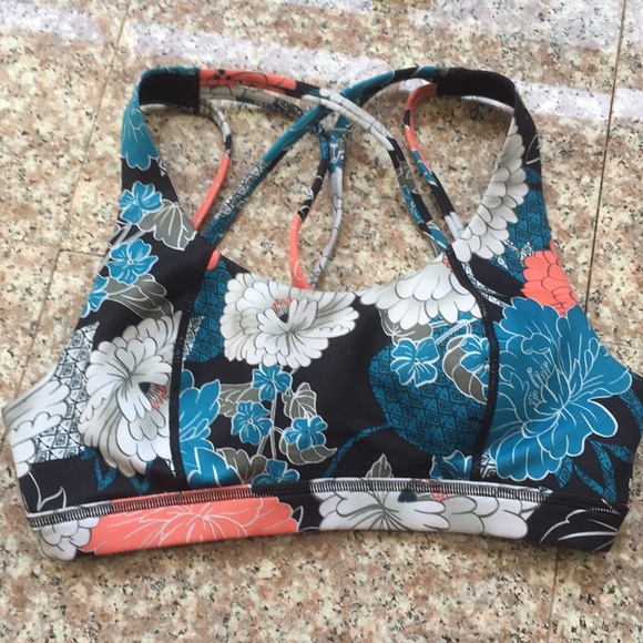 Sweaty Betty Fabletics work out bras - Picture 3 of 3